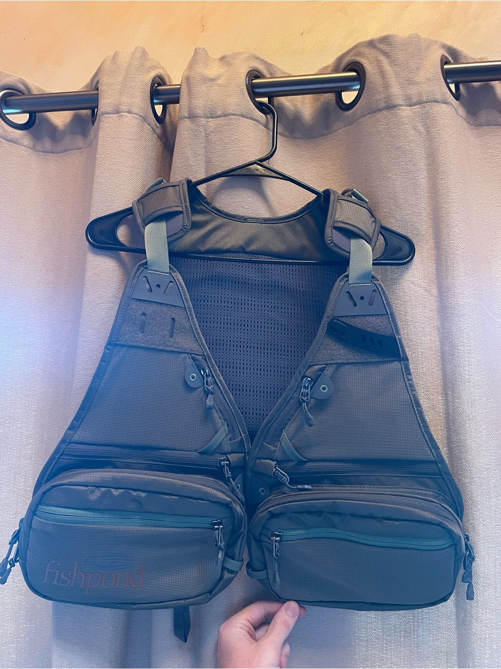 NWOT Fishpond fly fishing FlyLite Vest - Olive Green